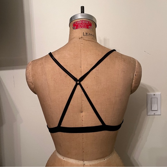 Urban Outfitters Out From Under Bella Embroidered Mesh Bralette - Picture 4 of 6